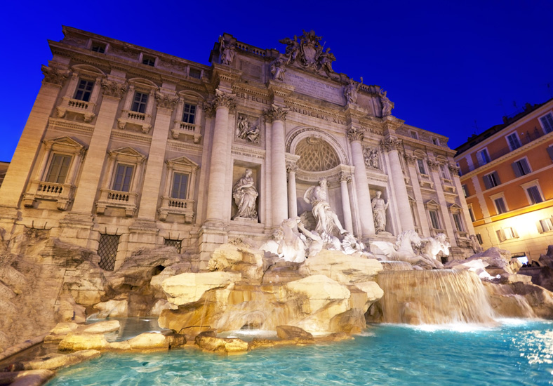 fountain Trevi in Rome at night