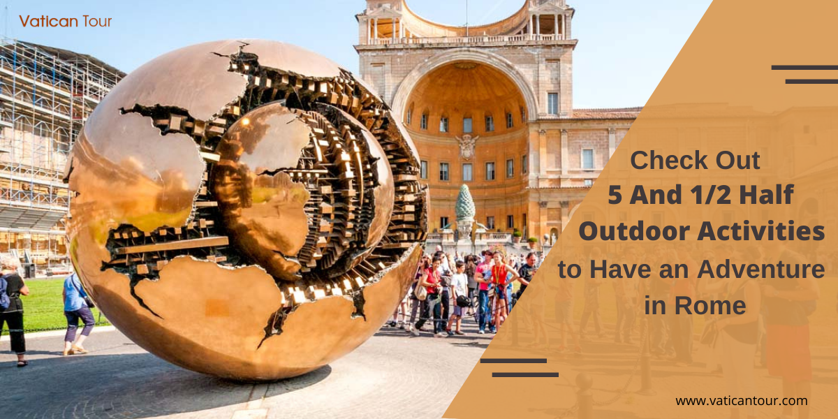 travellers in the outdoor courtyard of the the Vatican Museums